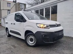 Blanc Utilisé 2021 Citroën Berlingo PureTech Monospace | 10 990 €