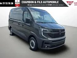 Gris Nouvelle 2025 Renault Master Van | 38 498 € (Prix juste)