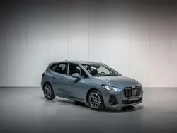 Gris Utilisé 2023 BMW 218 Active Tourer Monospace | 33 950 € (Prix juste)