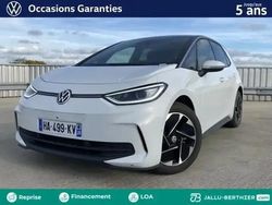 Blanc glacier métal/toit/hayon noir Utilisé 2024 VW ID.3 Pro Citadine | 26 790 € (Super prix)