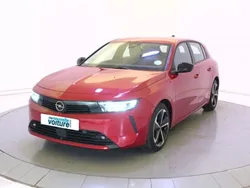 Rouge Utilisé 2024 Opel Astra Berline | 23 980 € (Prix juste)