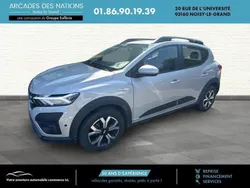 Gris Utilisé 2024 Dacia Sandero Expression Citadine | 16 980 € (Prix juste)