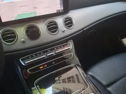 Noir Utilisé 2018 Mercedes E220 Executive Berline | 14 500 €