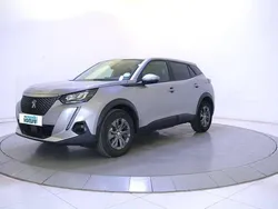 Gris Utilisé 2021 Peugeot e-2008 Business-Line SUV | 16 490 € (Prix juste)
