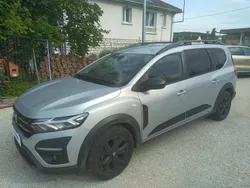 Gris Utilisé 2023 Dacia Jogger Extreme Coupé | 16 990 €