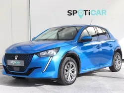 Vert Utilisé 2020 Peugeot e-208 Allure Citadine | 14 900 € (Prix assez cher)