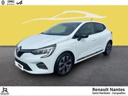 Blanc Utilisé 2023 Renault Clio V Evolution Berline | 15 490 € (Prix juste)