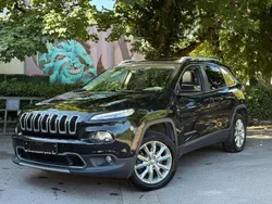 Noir Utilisé 2014 Jeep Cherokee SUV | 13 999 € (Prix juste)