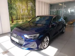 Bleu navarre métallisé Utilisé 2025 Audi A3 Business | 31 490 € (Super prix)