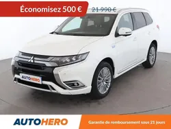 Blanc Utilisé 2020 Mitsubishi Outlander P-HEV Instyle SUV | 21 490 € (Bon prix)