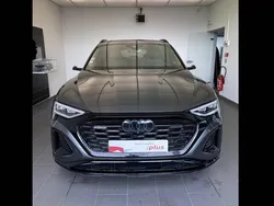 Gris daytona nacré Utilisé 2023 Audi Q8 e-tron S-Line SUV | 84 900 € (Prix cher)