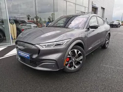 Gris Utilisé 2022 Ford Mustang Mach-E Extended Range SUV | 44 781 € (Prix juste)