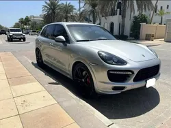 Utilisé 2016 Porsche Cayenne SUV | 40 000 €