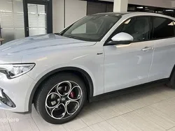 Bleu Utilisé 2022 Alfa Romeo Stelvio Sprint SUV | 30 499 € (Prix juste)