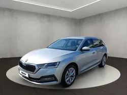 Noir Utilisé 2024 Skoda Octavia Style Break | 33 450 € (Prix juste)