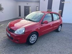 Rouge Utilisé 2009 Renault Clio II Campus Berline | 3 490 € (Bon prix)