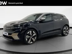 Noir Utilisé 2024 Renault Mégane Iconic Berline | 31 990 € (Prix juste)