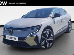Gris Utilisé 2022 Renault Mégane Iconic Berline | 24 990 € (Prix juste)