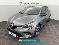 Gris Utilisé 2023 Renault Clio V Evolution Citadine | 18 990 € (Prix assez cher)