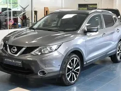Gris Utilisé 2015 Nissan Qashqai Tekna SUV | 10 997 € (Prix assez cher)