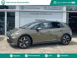 Dark olivine green Utilisé 2024 VW ID.3 Exclusive Citadine | 39 470 €