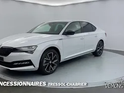 Blanc Nouvelle 2024 Skoda Superb SportLine Berline | 41 900 € (Super prix)