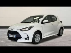 Utilisé 2020 Toyota Yaris Hybrid Business Edition Berline | 17 499 € (Prix juste)