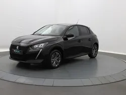 Noir Utilisé 2023 Peugeot e-208 Allure Citadine | 21 399 € (Prix juste)