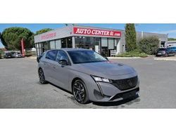 Gris Nouvelle 2025 Peugeot 308 Allure Berline | 30 500 € (Prix assez cher)