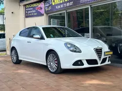 Blanc Utilisé 2011 Alfa Romeo Giulietta Super Citadine | 9 900 €