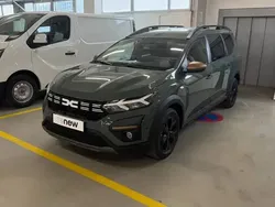Vert Nouvelle 2025 Dacia Jogger Extreme Break | 22 900 € (Prix juste)