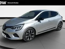 Gris Utilisé 2023 Renault Clio V Evolution Citadine | 14 989 € (Prix juste)