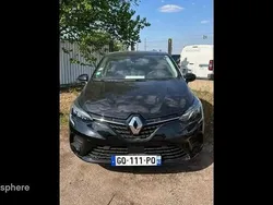 Noir Utilisé 2023 Renault Clio V Equilibre Berline | 15 999 € (Prix juste)