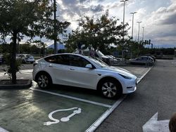 Utilisé 2024 Tesla Model Y RWD SUV | 34 250 € (Prix juste)