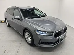 Gris Nouvelle 2024 Skoda Superb Selection Break | 37 990 € (Bon prix)