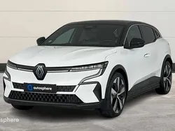 Blanc Utilisé 2022 Renault Mégane Techno SUV | 22 699 € (Prix juste)