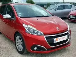 Rouge Utilisé 2018 Peugeot 208 Style Citadine | 8 000 € (Bon prix)