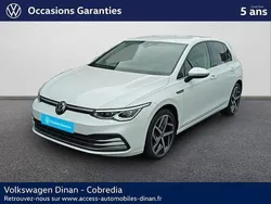 Blanc Utilisé 2024 VW Golf VIII Style | 31 590 € (Prix assez cher)
