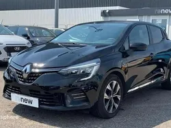 Utilisé 2023 Renault Clio V Evolution Berline | 16 499 € (Prix juste)