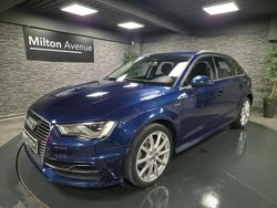 Bleu Occasion 2015 Audi e-tron Design SUV | 16 990 €