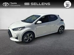 Blanc Utilisé 2025 Toyota Yaris Hybrid Design | 23 500 € (Bon prix)