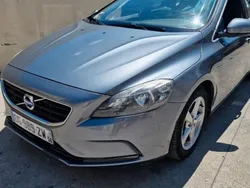 Gris Utilisé 2014 Volvo V40 Momentum Break | 7 950 €