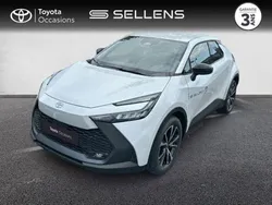 Blanc Utilisé 2025 Toyota C-HR Design SUV | 35 780 € (Prix cher)