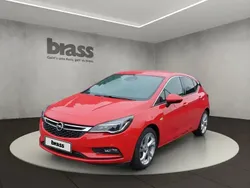 Rouge Utilisé 2017 Opel Astra Dynamic Berline | 10 450 € (Prix assez cher)
