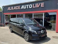 Noir Utilisé 2023 Mercedes 300 Style Monospace | 67 990 €