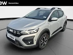 Gris Utilisé 2024 Dacia Sandero Expression Citadine | 16 190 € (Prix juste)