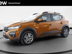 Orange Utilisé 2021 Dacia Sandero Comfort Citadine | 13 899 € (Prix juste)
