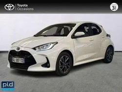 Utilisé 2022 Toyota Yaris Hybrid Design Berline | 19 990 € (Prix juste)