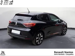 Noir Utilisé 2023 Renault Clio V Evolution Berline | 14 990 € (Prix juste)