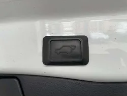 Utilisé 2023 Toyota RAV4 Hybrid SUV | 39 990 € (Prix assez cher)